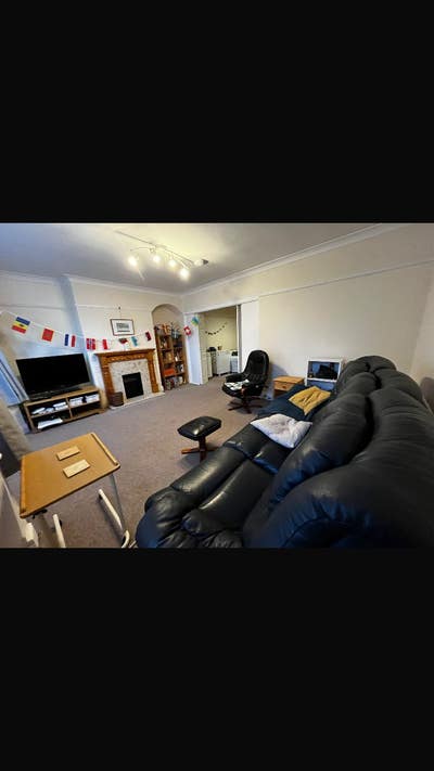 Large Attic Room To Let - Milton Road, Cambridge Main Photo