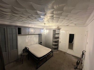 Large Studio Room for Couples or Single  Main Photo