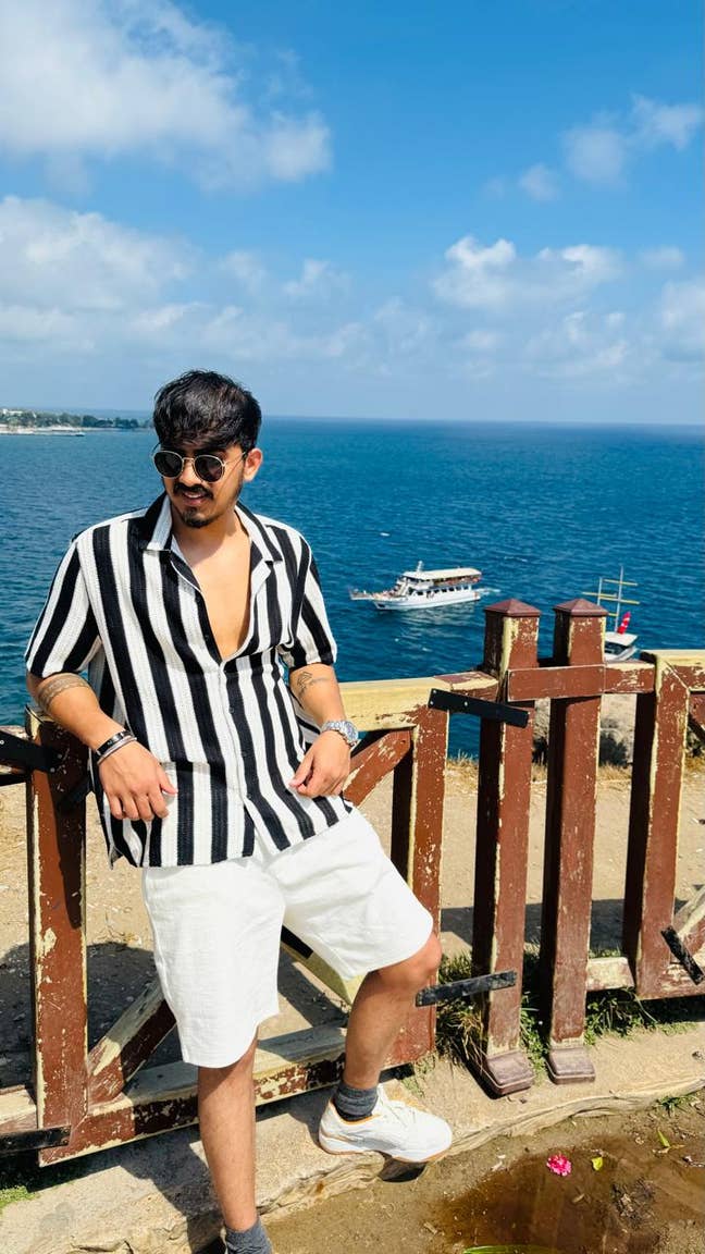 Professional Male seeks a single or double room Main Photo