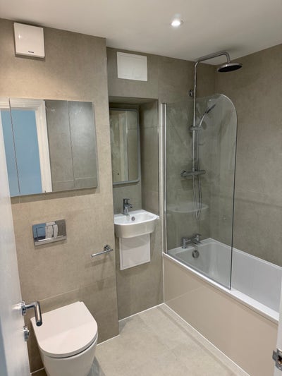 Double Rooms in Swiss Cottage with Skyline Views  Main Photo