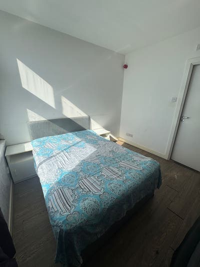 Looking for box room in friendly budget Main Photo