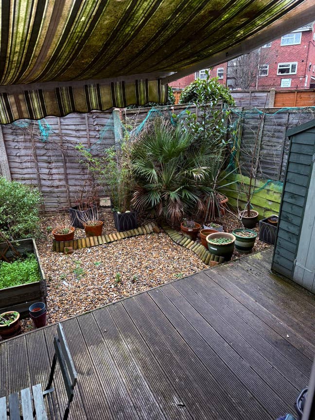 Bright 1BR Garden Flat in Stratford-part furnished Main Photo