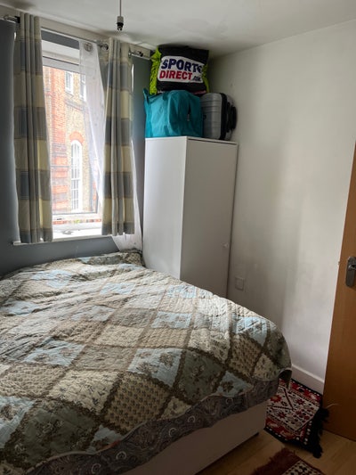 One bedroom for rent  Main Photo