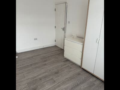 Beautiful Double Room in N17 Main Photo