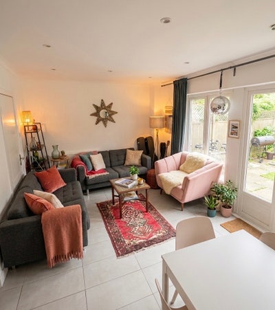 Bright Double Room in Cosy Clapton House w/ Garden Main Photo