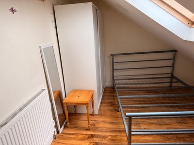 1 room for Rent  Main Photo