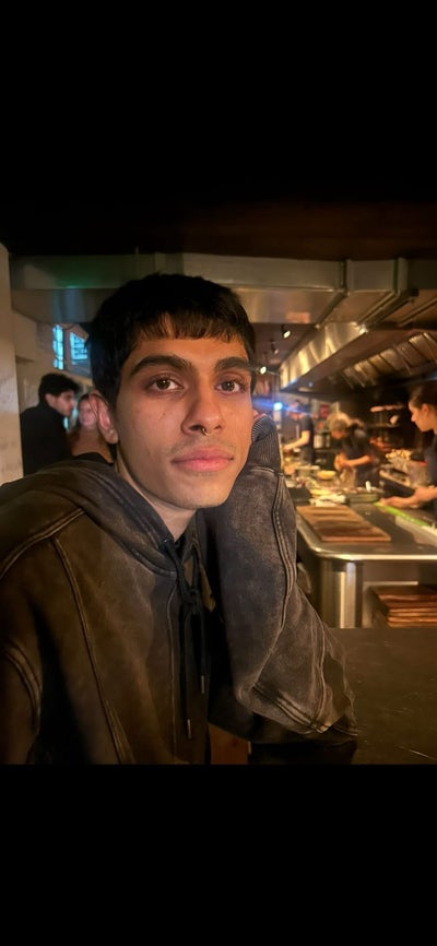 Creative, looking for a room Main Photo