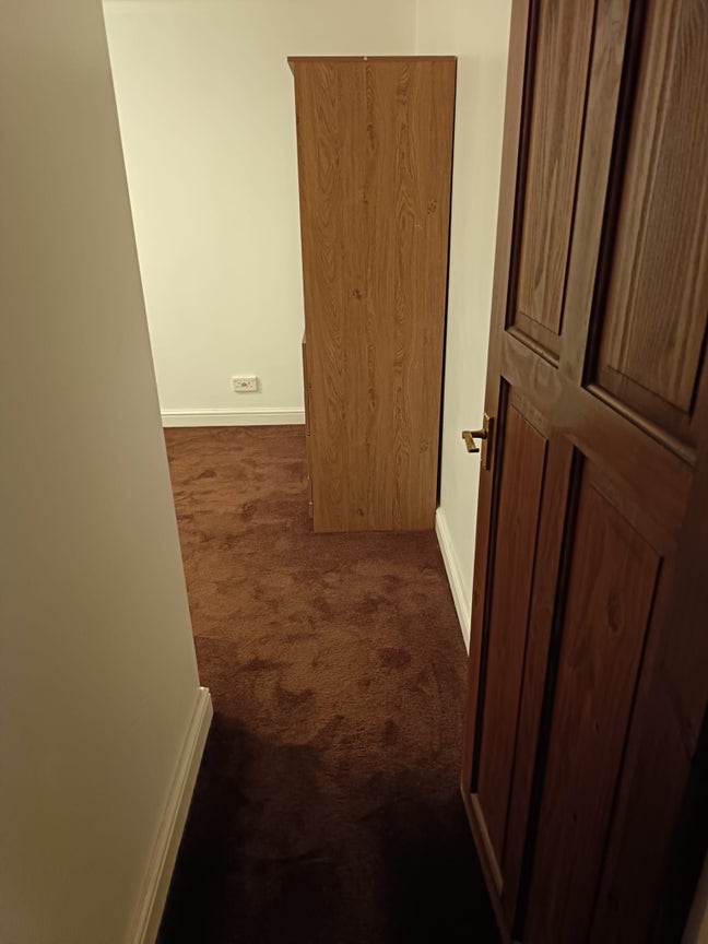 Double bedroom to let.  Main Photo