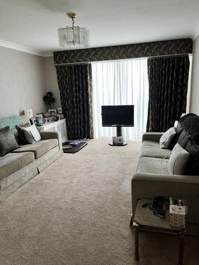 Lovely room in happy home Main Photo