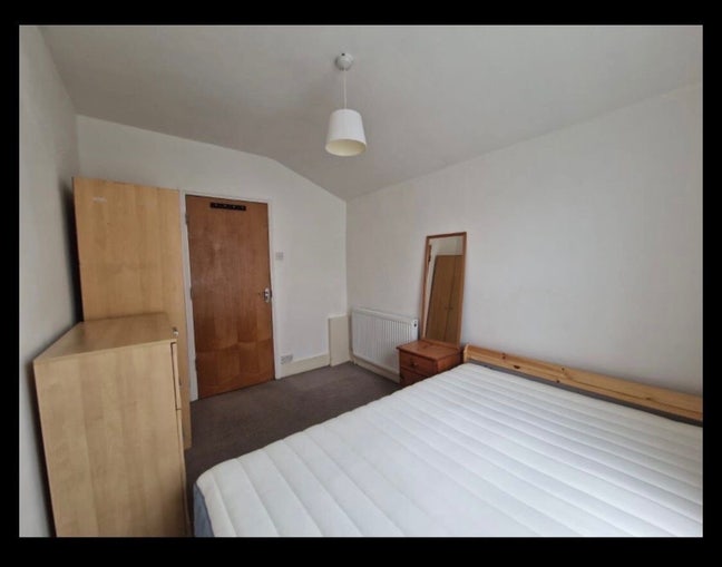  Room in a shared house, available from 1st of May Main Photo