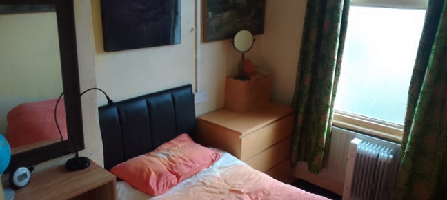Cheap Quiet Cosy Room in Tooting. &pound;450 inclusive. Main Photo