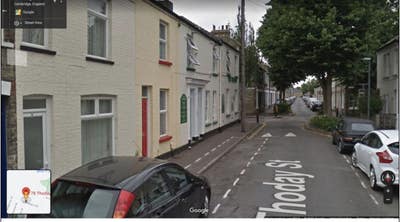 Large Double-Bed Room in Central Victorian House  Main Photo