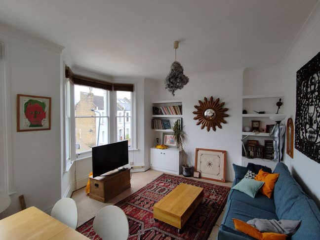 En suite loft room in accessible Kensal Green Main Photo