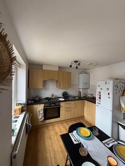 🏡 Flat next Acton Park! One Double Room Main Photo
