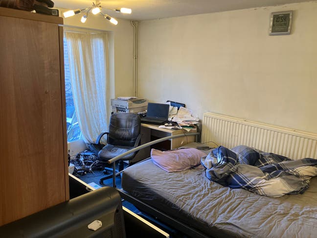 Spacious & Vast Double Rooms for Rent- SE16  Main Photo