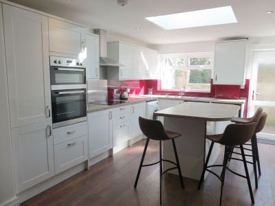 1 room in shared student house nr pointer Main Photo