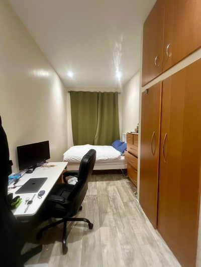 Ensuite Double Room - Modern & Furnished  Main Photo
