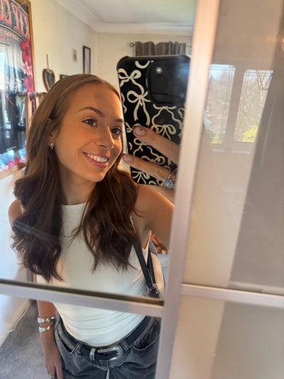 Looking for  friendly female only house share  Main Photo