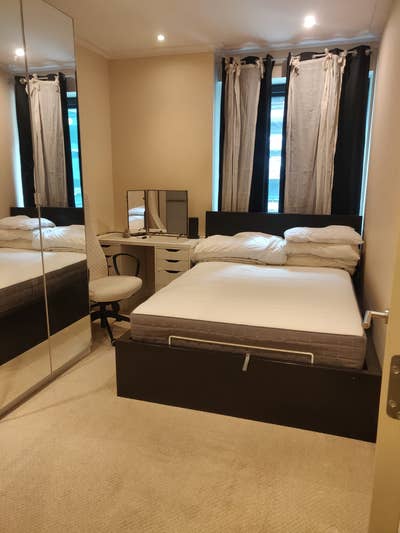 Canary Wharf - Ensuite Main Photo