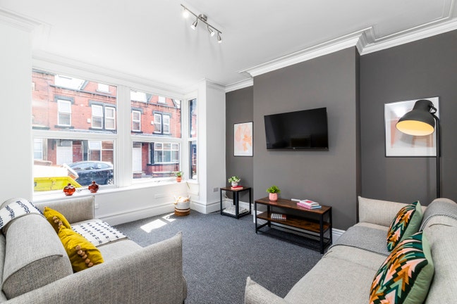 Headingley Student House - Half Month Free Rent Main Photo