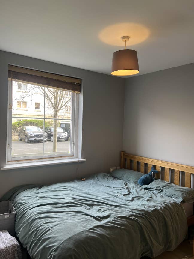 Lovely Ensuite Bedroom Leith Links Main Photo