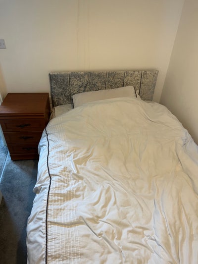 Double small  Main Photo