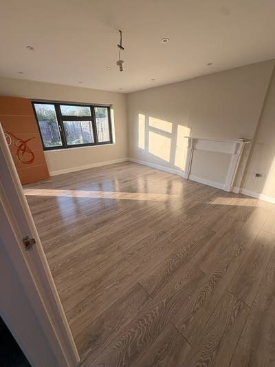 🏠✨ Furnished Room | Newly Renovated 7-Bed House | Main Photo