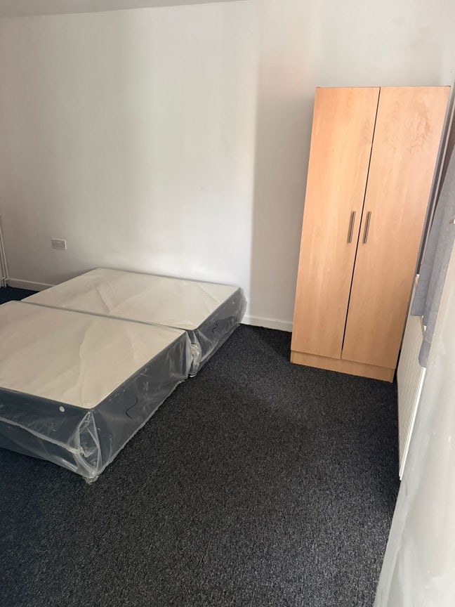 Rooms Available Main Photo