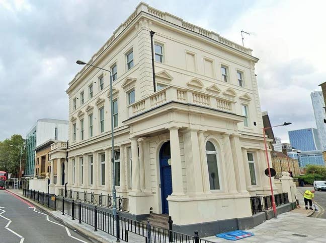 *Just Next to Canary Wharf-Furnished Room* Main Photo