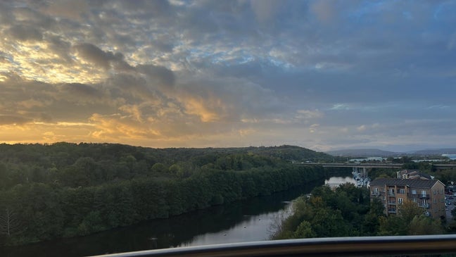 Bright Double Room with Private Bathroom Main Photo