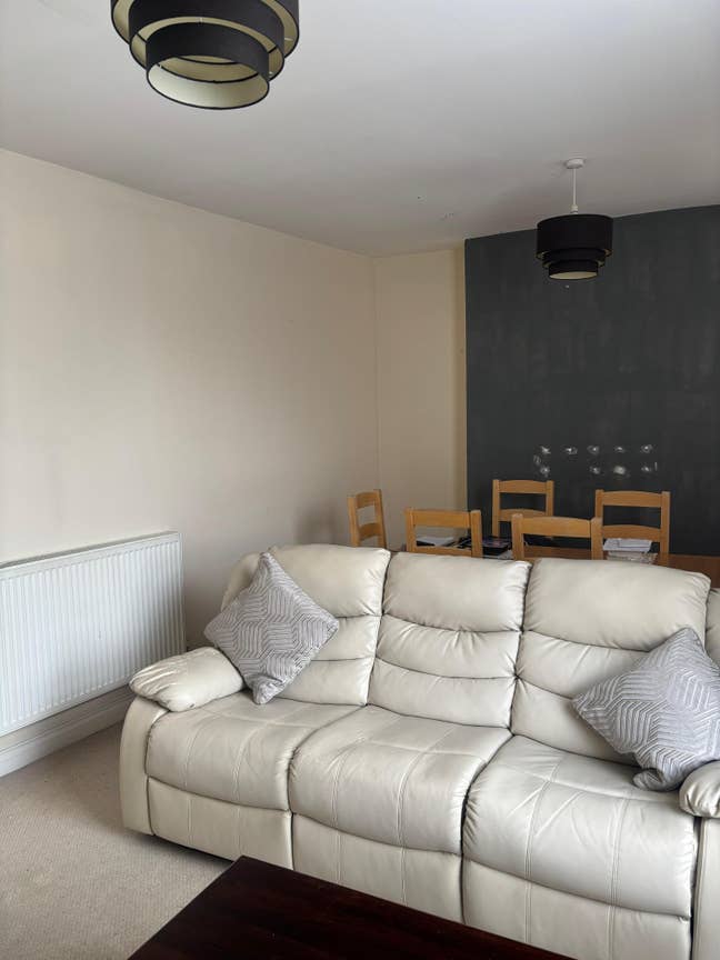 Double Room For Rent! Main Photo