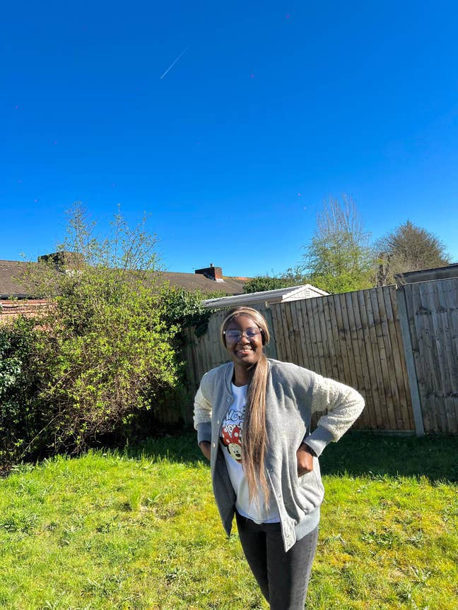 Professional Female seeks a single or double room Main Photo