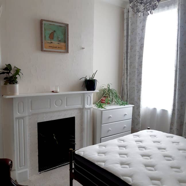 Small double room to rent  Main Photo