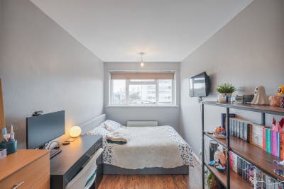 2 Bright Double Room in Hackney–Victoria Park 🌿🏡 Main Photo