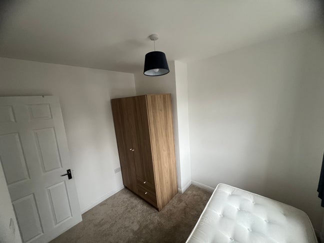 Double Room-Bills Included Main Photo