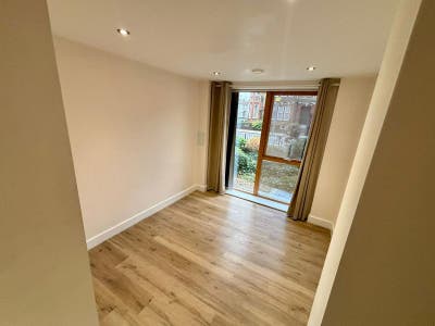 Room available in a friendly, easy-going flat Main Photo