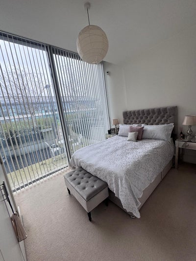 2 bedroom apartment in Highbury Stadium Square  Main Photo