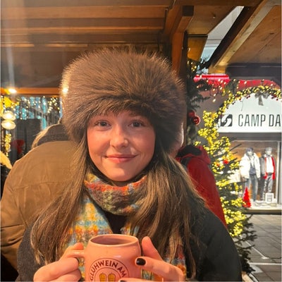 Looking for a double room or to buddy up  Main Photo