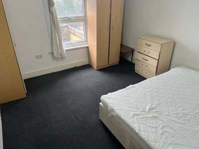 House Share Main Photo