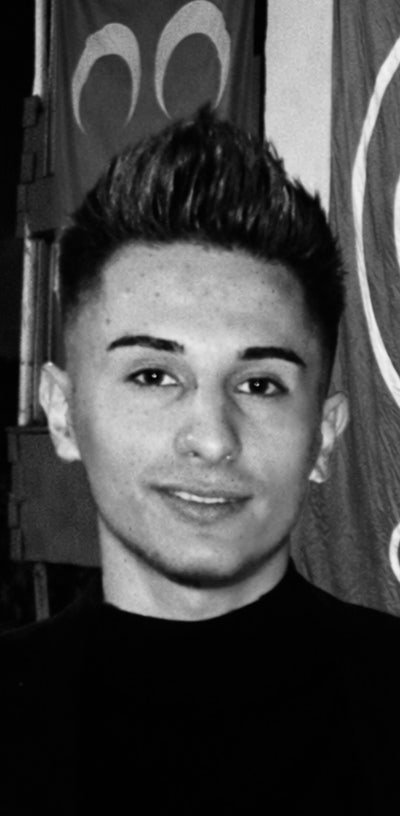 I'm urgently looking for a room to move in on Apri Main Photo