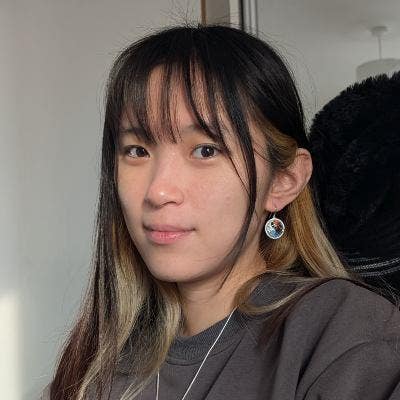 Professional Female seeks a double room Main Photo