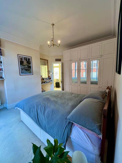 Bright Spacious Room in Kensington Main Photo