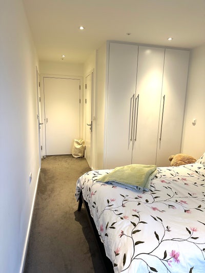 2B2B Flat - East London, Stratford, East Village Main Photo