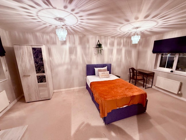 Walking distance to Colchester Hospital  Main Photo