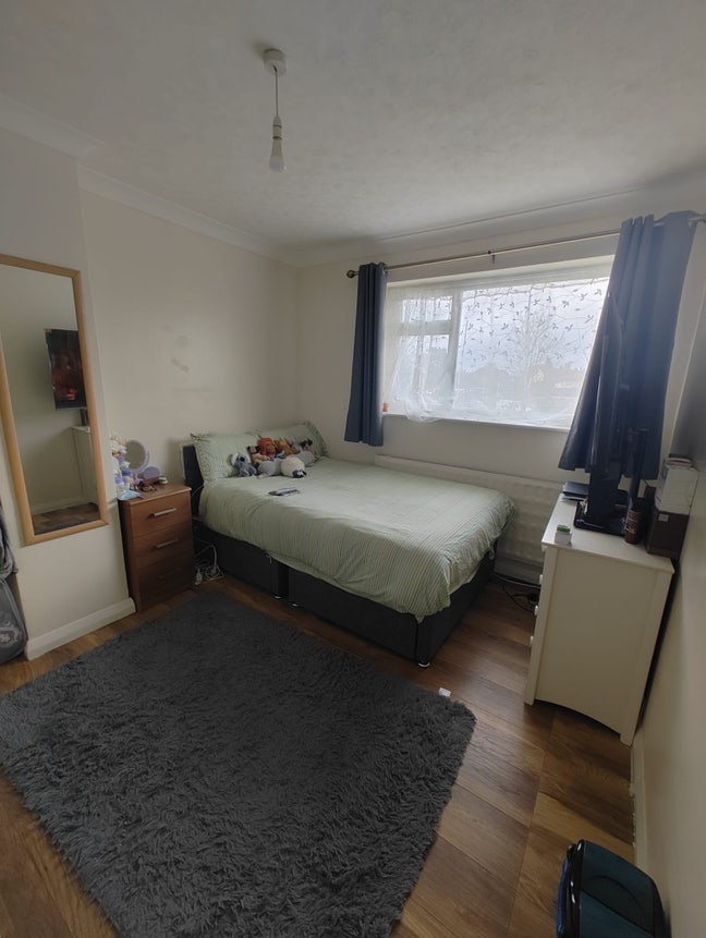 Furnished Double Room - Thatcham Main Photo