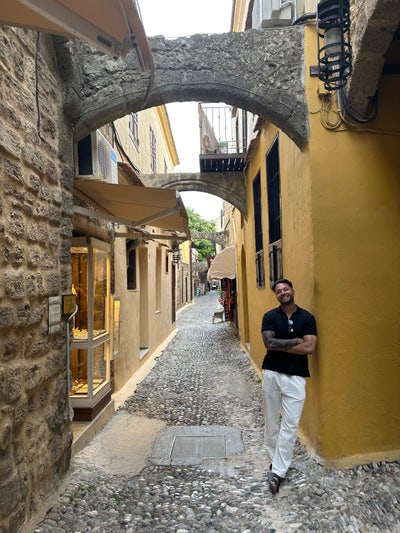 Double room wanted in SW or East (Zone 2) Main Photo