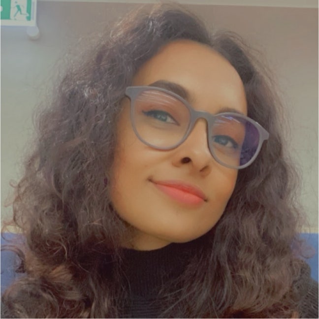 Professional Female seeks a single or double room Main Photo