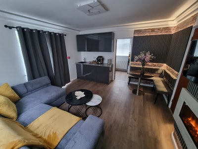 Bran New 1 Bed Apartment with Private Garden  Main Photo