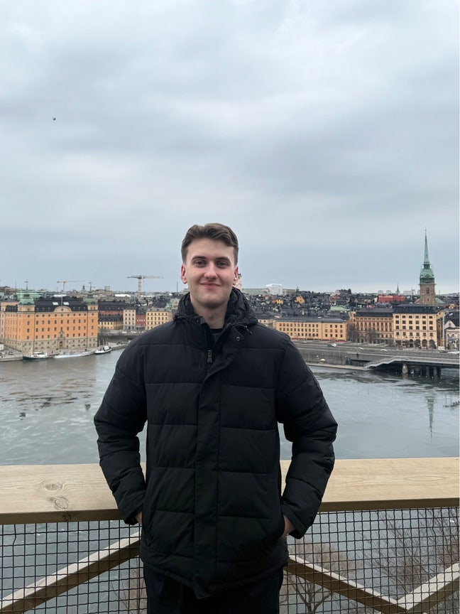 Looking to buddy up for 2 bed flat in city centre Main Photo