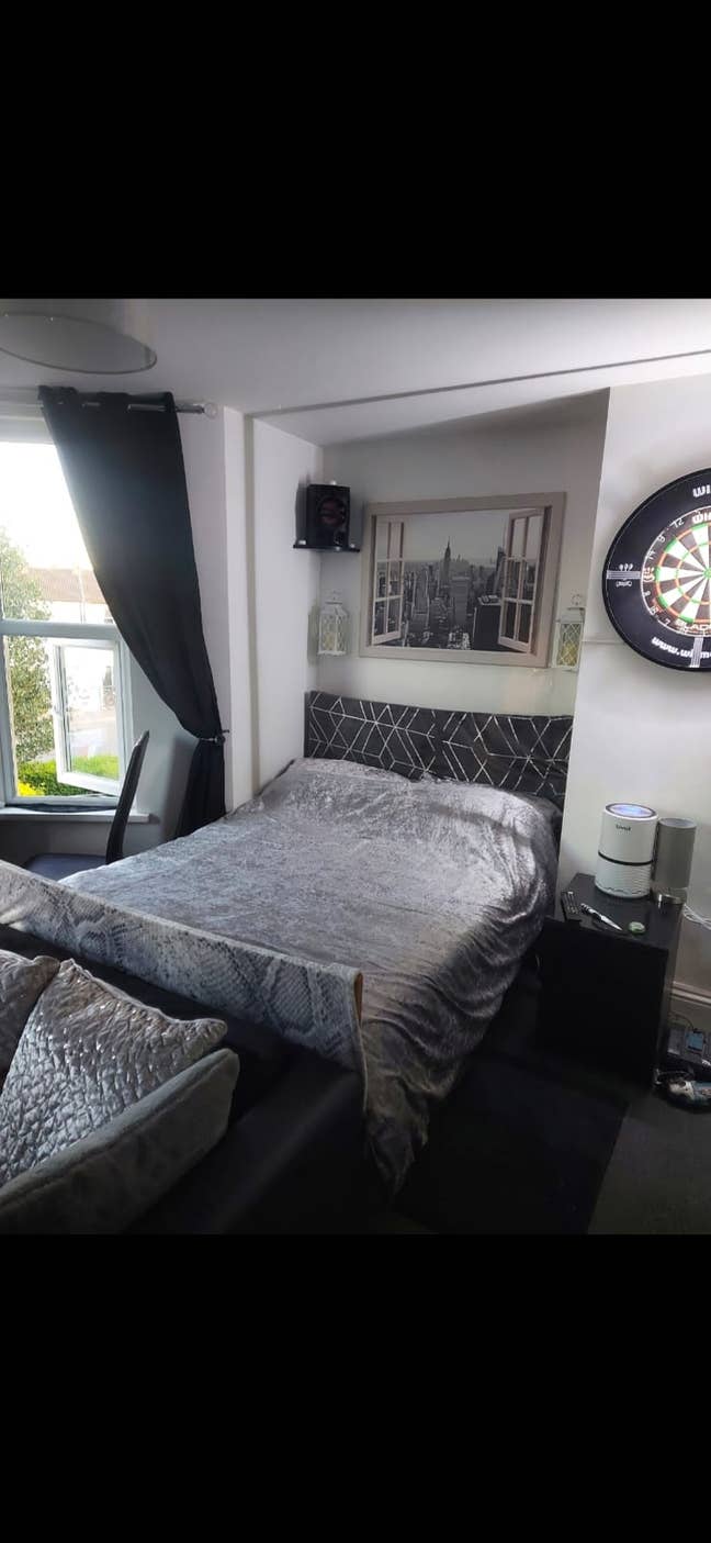 Fishponds large double s/c studio kitchen&ensuite Main Photo